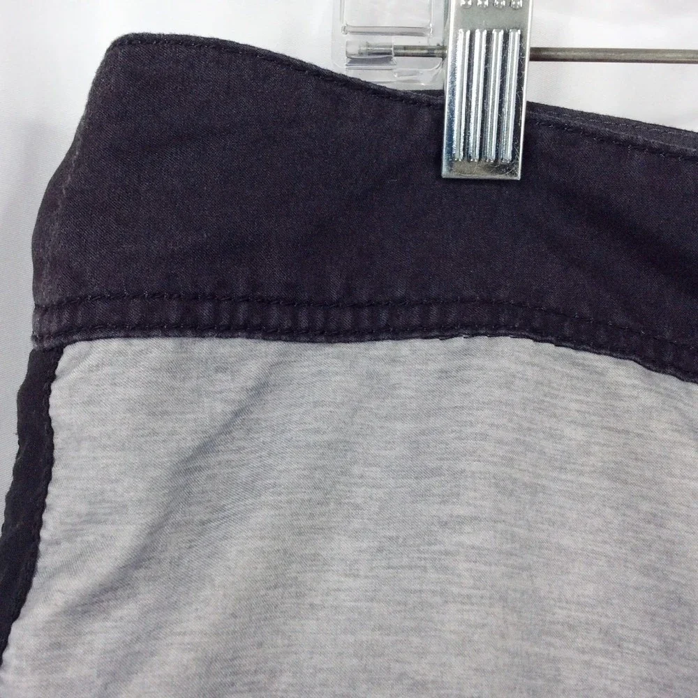 Billabong Originals Board Shorts Men's Size 38 Black Gray Striped